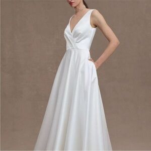 Watters White V-Neck Wedding Dress